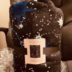 Victoria Secret Sherpa Blanket